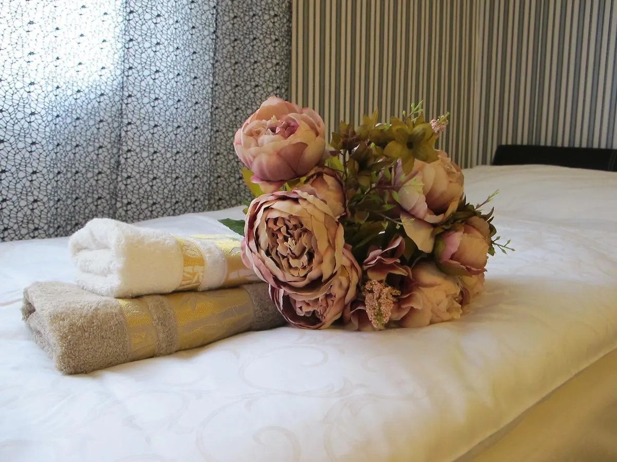 Arabesque Accommodation 3*, Prague